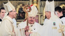 Biskupské svěcení Tomáše Holuba v v katedrále svatého Bartoloměje (30. dubna... Biskupské svěcení Tomáše Holuba v v katedrále svatého Bartoloměje (30. dubna...