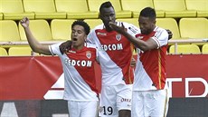 Lacina Traore (uprostřed) v dresu Monaka dal v utkání 36. kola francouzské ligy... Lacina Traore (uprostřed) v dresu Monaka dal v utkání 36. kola francouzské ligy...