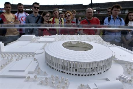 První podobu nového fotbalového stadionu v Brn piblíila maketa, která byla...