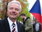 Shromáždění na Slovanském ostrově se zúčastnil i někdejší republikánské strany... Shromáždění na Slovanském ostrově se zúčastnil i někdejší republikánské strany...
