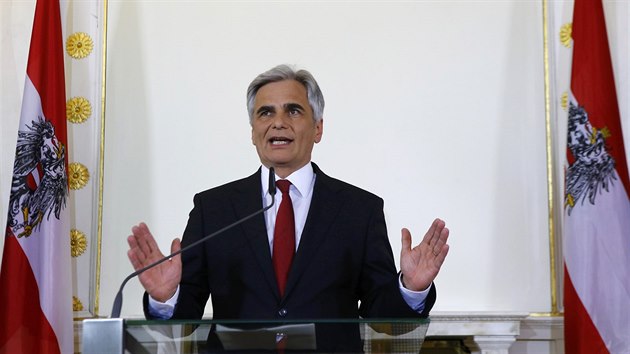 Rakousk kancl Werner Faymann ve tvrtek oznmil, e se rozhodl rezignovat na vechny sv funkce.(9. kvtna 2016)