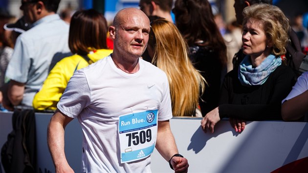 Bohumil Fiala pi Praskm maratonu (8. kvtna 2016)