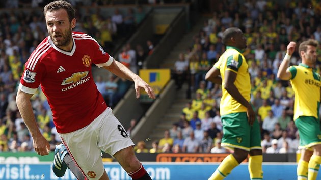 GL! Juan Mata prostelil branke Norwiche a b oslavovat s fanouky Manchesteru United.