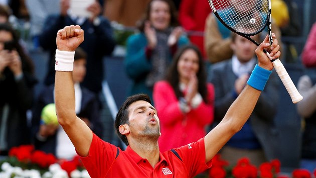VTZ. Srb Novak Djokovi ovldl tenisov turnaj v Madridu.