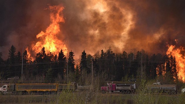 Por se bl k mstu Fort McMurray. (3. kvtna 2016)