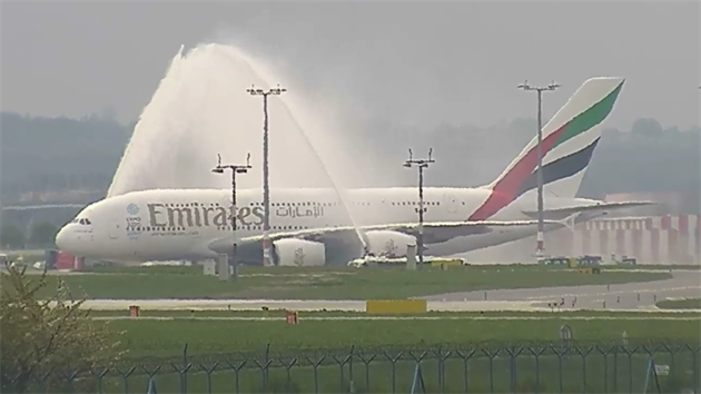 A od dnenho dne u pravideln. A380 spolenosti Emirates 1.5.2016.