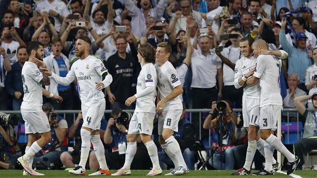 Fotbalist Realu Madrid slav gl do st Manchesteru City v semifinlov odvet Ligy mistr.