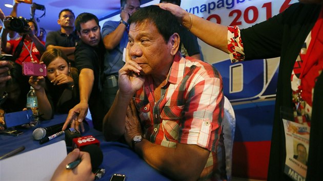 Kandidt na prezidenta Filipn Rodrigo Duterte. Pedvolebn przkumy mu pedpovdaj jasn vtzstv (9. kvtna 2016).