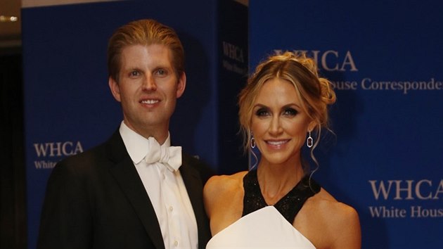 Eric Trump a jeho manelka Lara (Washington, 30. dubna 2016)