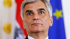 Rakouský kanclé Werner Faymann ve tvrtek oznámil, e se rozhodl rezignovat na...