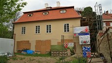 Oprava Werichovy vily na Kampě zatím nepokračuje. Oprava Werichovy vily na Kampě zatím nepokračuje.