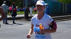 Lida Ford s íslem 4200 bí v Praze svj 106. maraton.
