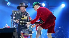 Zahájení evropského turné AC/DC v Lisabonu (7. května 2016, hostující zpěvák... Zahájení evropského turné AC/DC v Lisabonu (7. května 2016, hostující zpěvák...