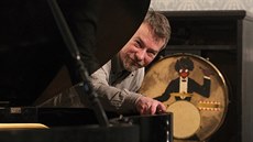 Radek Janoušek spolupracuje s libereckým muzeem jako restaurátor pianol a... Radek Janoušek spolupracuje s libereckým muzeem jako restaurátor pianol a...