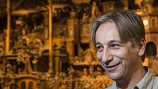 Restaurátor Tomáš Bárta si cení práce na Třebechovickém betlému. Restaurátor Tomáš Bárta si cení práce na Třebechovickém betlému.