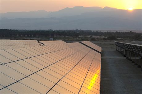 Solární elektrárna v kibucu Ketura v jiní ásti izraelského údolí Areva.