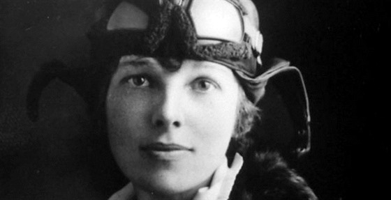 Zmizení Amelii Earhartové vzruuje milovníky záhad dodnes. Po dkazech o jejím...
