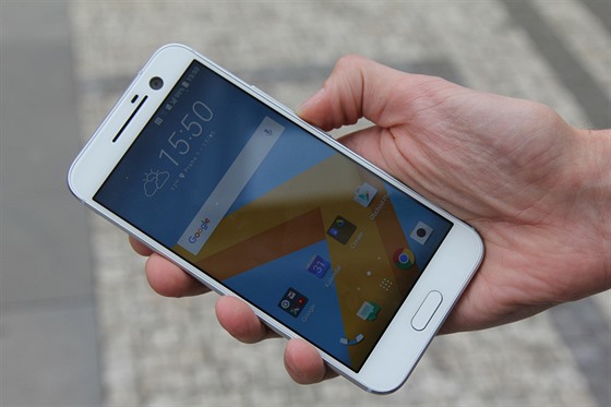 V HTC ví, e pikový model 10 na zákazníky zabere
