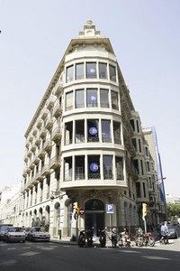 Studovat můžete také na škole International House v Barceloně Studovat můžete také na škole International House v Barceloně