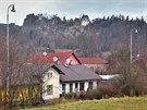 Zatímco nádraí se zmnilo, okolí zstává i díky Pantheonu (letohrádek v...