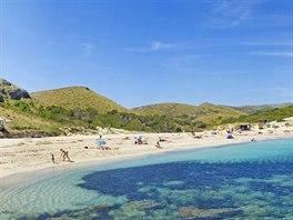 Cala Torta, Mallorca, panlsko. Není to sice oficiáln nudistická plá, ale...