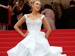 Americká hereka Blake Lively (28), která se za pár msíc stane dvojnásobnou...