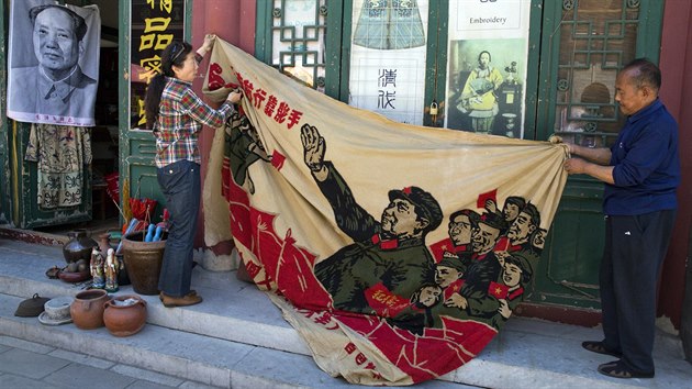 na si pipomn 50 let od vyhlen Kulturn revoluce dikttorem Mao Ce-tungem. (15. kvtna 2016)
