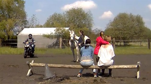 Policist pronsledovali motorke v Praze eberov (15. kvtna 2016).