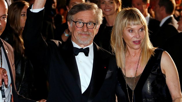 Steven Spielberg na MFF v Cannes 2016 pijel i se svou enou Kate Capshawovou