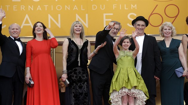 Filmov festival v Cannes je pro Obra Dobra prvn svtovou premirou. Do eskch kin zam 1. z