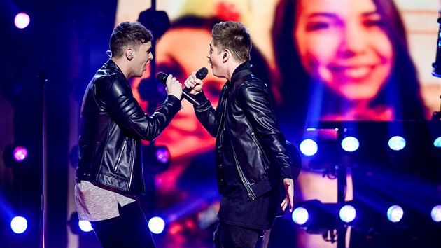 Joe and Jake z Velk Britnie ve finle Eurovize 2016