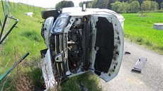 Pětašedesátiletý řidič havaroval podle policie dvakrát na patácti kilometrech... Pětašedesátiletý řidič havaroval podle policie dvakrát na patácti kilometrech...