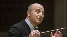 Dirigent Paavo Järvi při zahajovacím koncertě Pražského jara. Dirigent Paavo Järvi při zahajovacím koncertě Pražského jara.