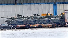 České tanky T-72 by měly pomoci v boji proti islamistické organizaci Boko... České tanky T-72 by měly pomoci v boji proti islamistické organizaci Boko...