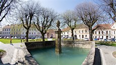 V Nových Hradech na Budějovicku díky dotacím opravili náměstí, kovárnu, radnici... V Nových Hradech na Budějovicku díky dotacím opravili náměstí, kovárnu, radnici...