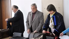 Bývalé vedení obce Cejle stanulo před soudem. Do účetnictví vkládalo falešné... Bývalé vedení obce Cejle stanulo před soudem. Do účetnictví vkládalo falešné...
