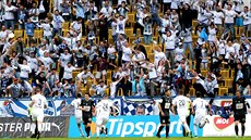 Mladoboleslavtí fotbalisté se radují ze vsteleného gólu ve finále domácího...