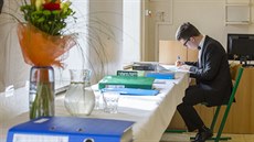 Na potítku. Příprava před ústní maturitou na gymnáziu Ladislava Jaroše v... Na potítku. Příprava před ústní maturitou na gymnáziu Ladislava Jaroše v...