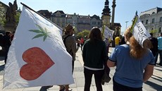 Demonstrace za legalizaci konopí spojená s prvodem z Prokeova námstí k...