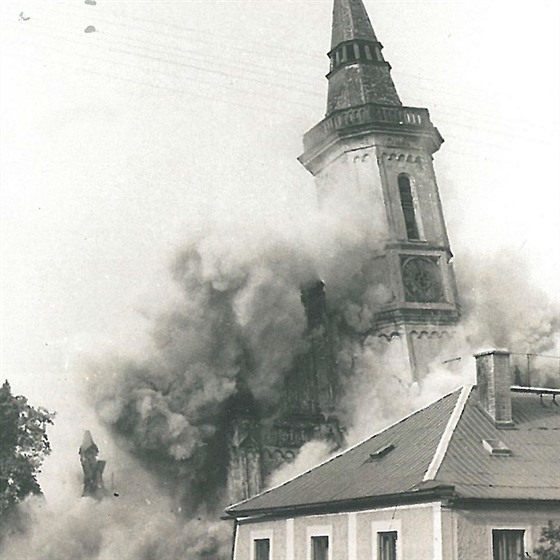 Demolice kostela 29. kvtna 1976.