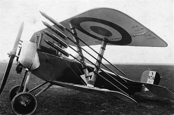 Rakety Le Prieur na stíhace Nieuport