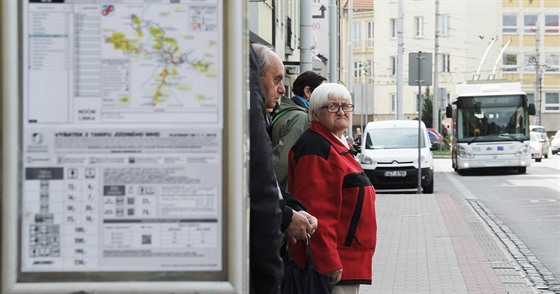 Jedna z novjích zastávek je na Senováném námstí. Získala si velkou oblibu a...