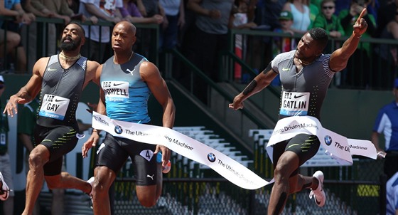 Justin Gatlin porazil na mítinku Diamantové ligy v Eugene Asafu Powella i...