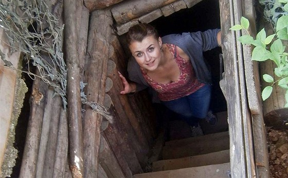 Kateina Kulichová u vstupu do 720 metr dlouhého tunelu Spása, který pi...