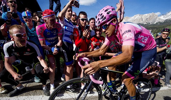 Kostarický cyklista Andrey Amador na trati 14. etapy Gira