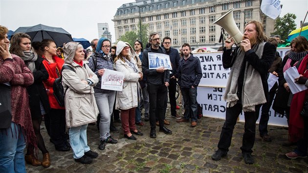 Protest proti pomrm v belgickch vznicch v Bruselu (20.kvtna 2016)