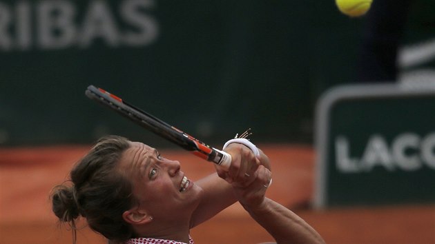 Barbora Strcov pi podivnm deru ve 3. kole Roland Garros.