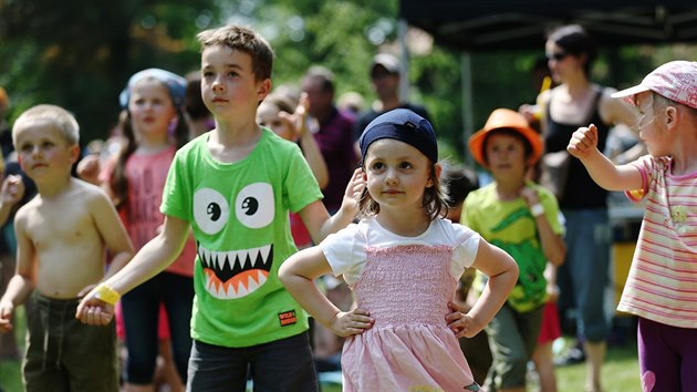 Festival Mezi ploty se kon v arelu psychiatrick lebny v Praze v Bohnicch (28. kvtna 2016).