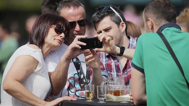 Na Bosch Fresh festivalu mohli labunci ochutnat ledasco od burgeru a po tra macerovanho v rumu. (21. 5. 2016)