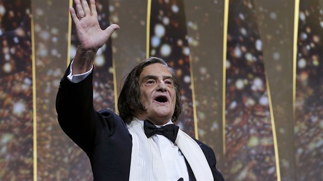 Herec Jean-Pierre Leaud pebr estnou Zlatou palmu na festivalu v Cannes